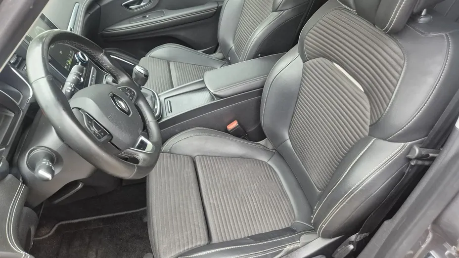 RENAULT Grand Scenic -