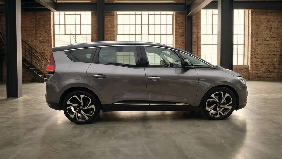 RENAULT Grand Scenic -