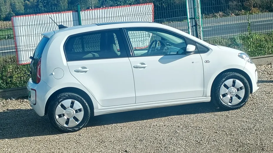 VOLKSWAGEN up! -
