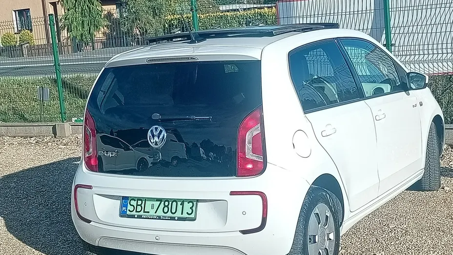 VOLKSWAGEN up! -