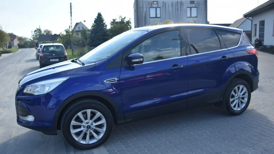 FORD Kuga -