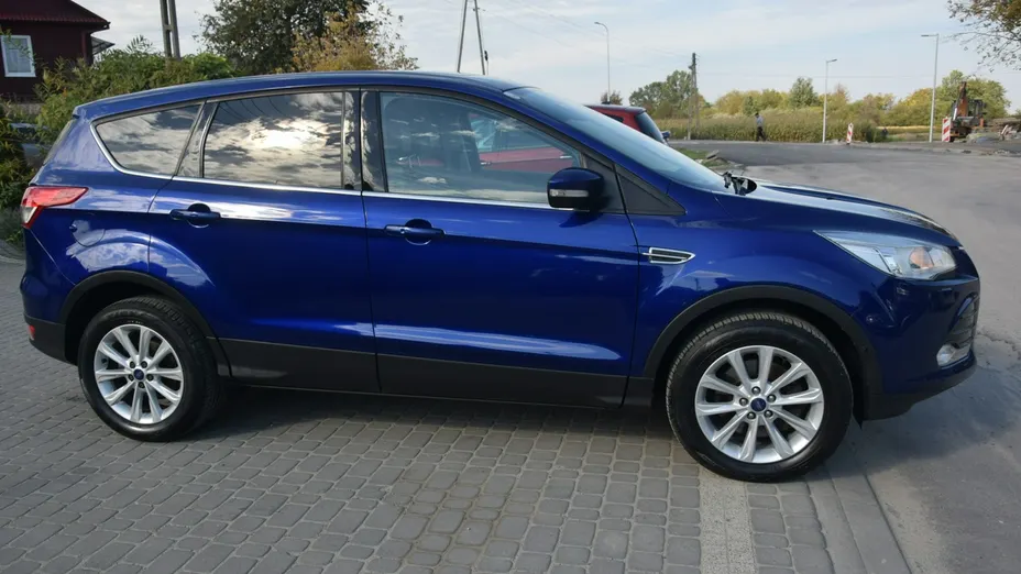 FORD Kuga -