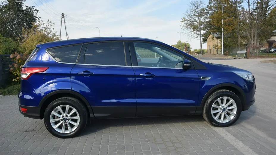 FORD Kuga -