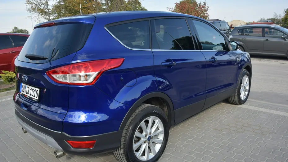 FORD Kuga -