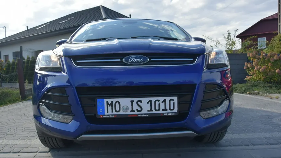 FORD Kuga -