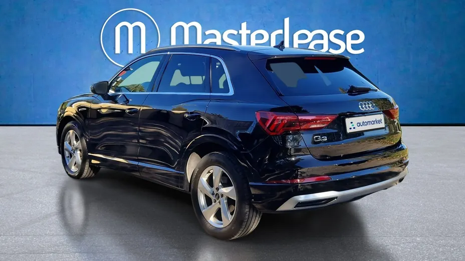 AUDI Q3 -