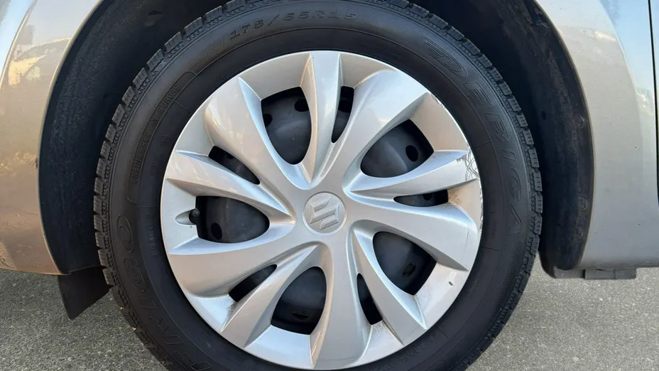 SUZUKI Swift -