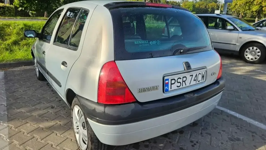 RENAULT Clio -