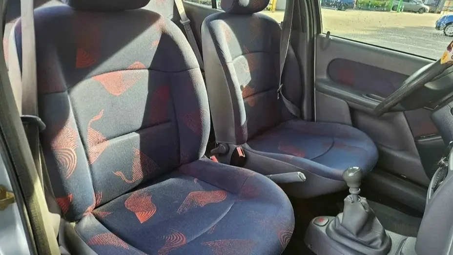 RENAULT Clio -