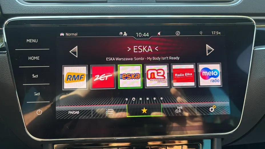 SKODA Superb -