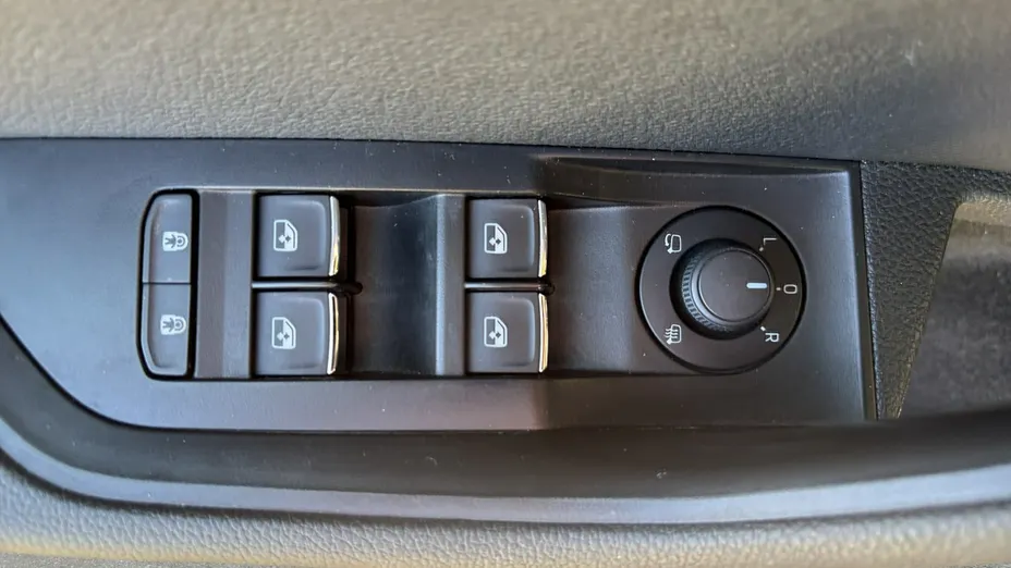 SKODA Superb -