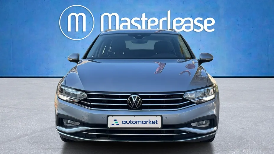 VOLKSWAGEN Passat -