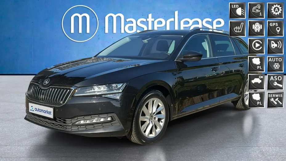 SKODA Superb -