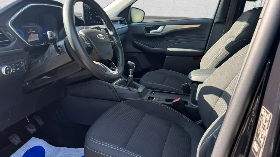 FORD Kuga -