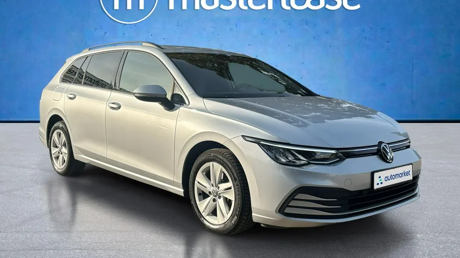 VOLKSWAGEN Golf -