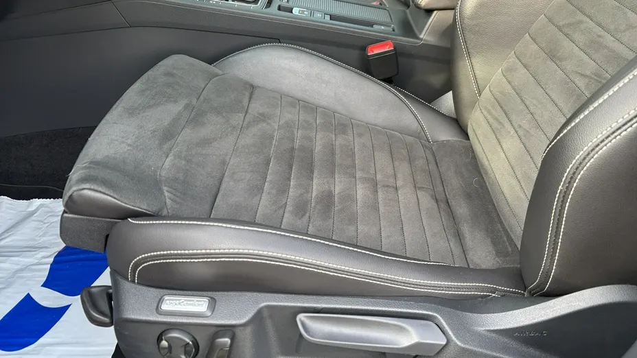 VOLKSWAGEN Passat -