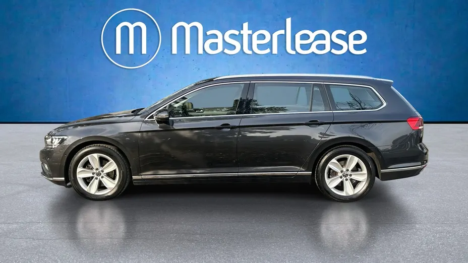 VOLKSWAGEN Passat -