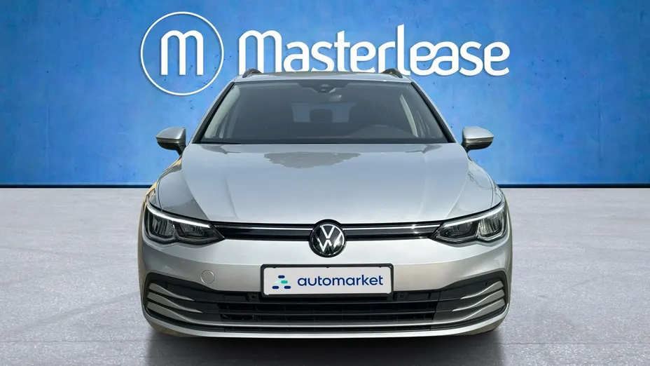 VOLKSWAGEN Golf -