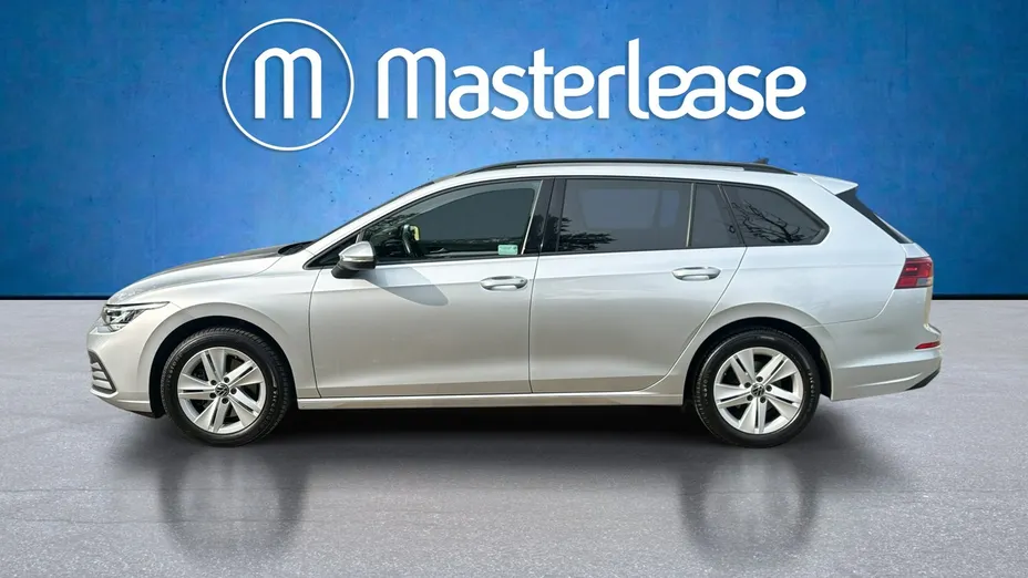 VOLKSWAGEN Golf -