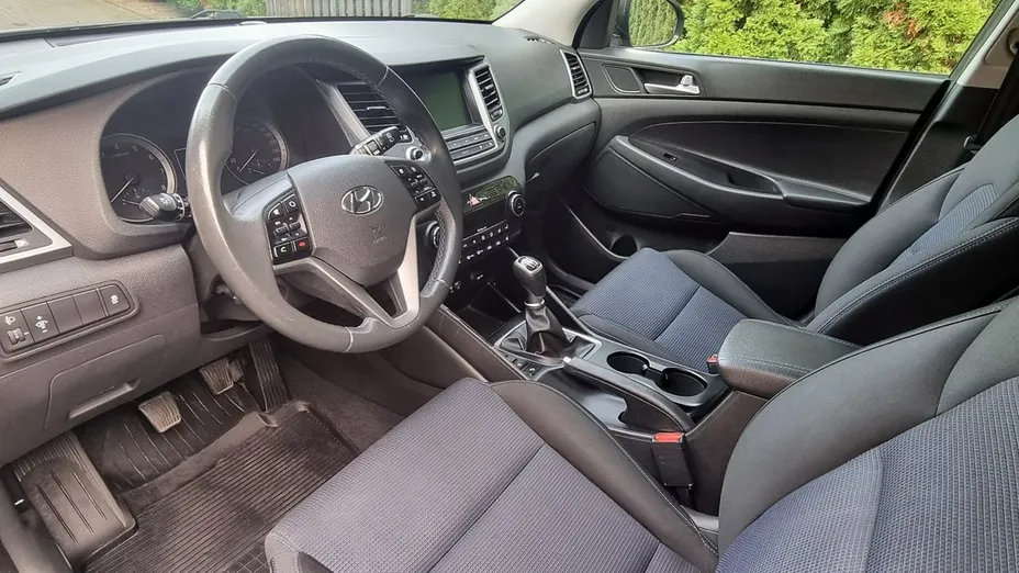 HYUNDAI Tucson -