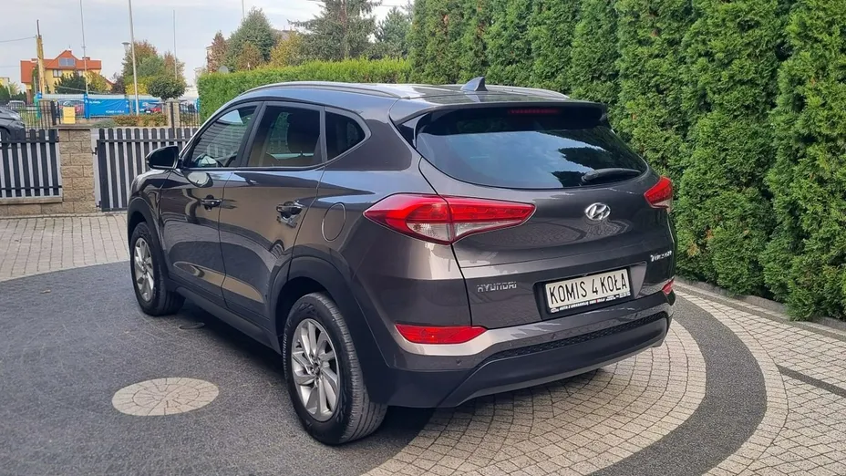 HYUNDAI Tucson -