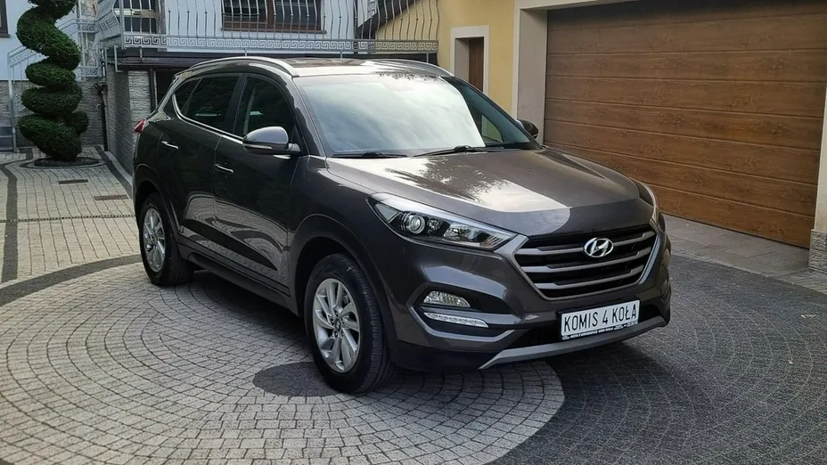 HYUNDAI Tucson -