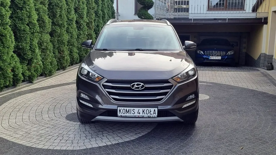 HYUNDAI Tucson -