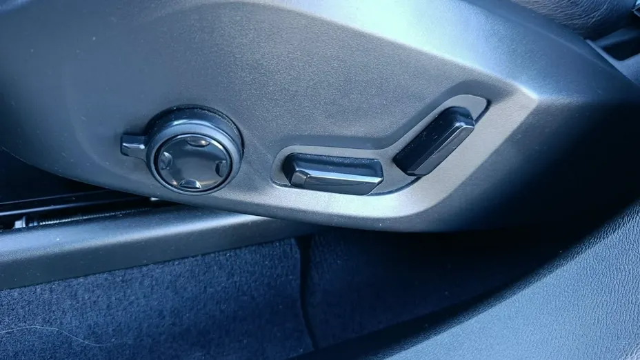 VOLVO XC60 -