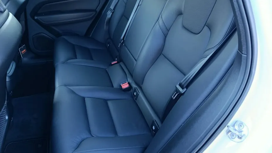 VOLVO XC60 -