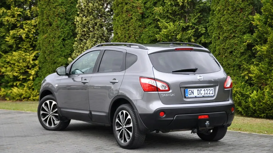 NISSAN Qashqai -