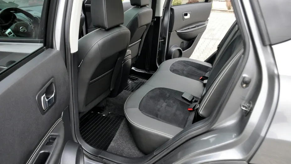NISSAN Qashqai -