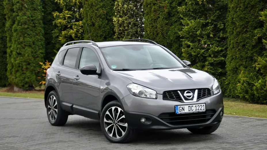 NISSAN Qashqai -