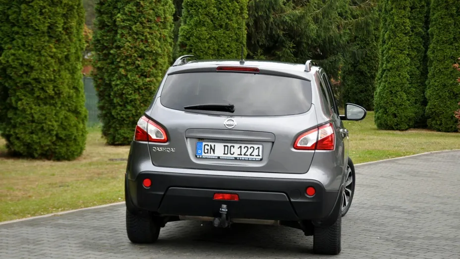 NISSAN Qashqai -