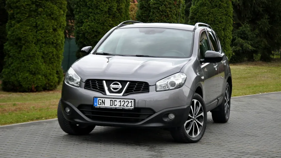 NISSAN Qashqai -