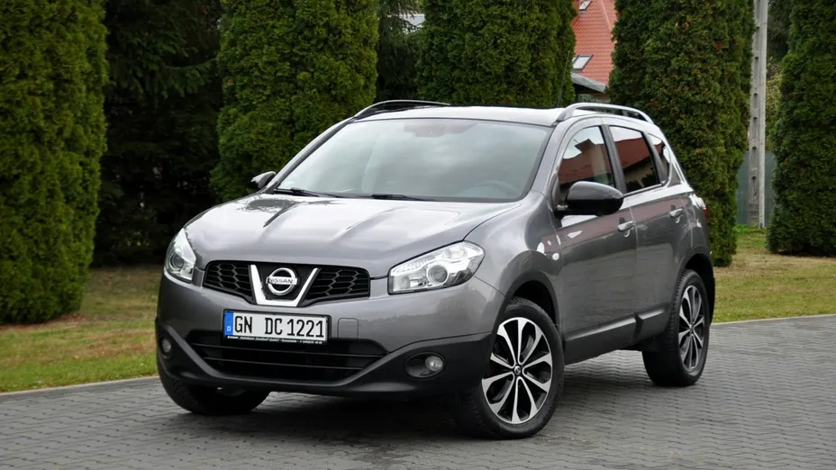 NISSAN Qashqai -