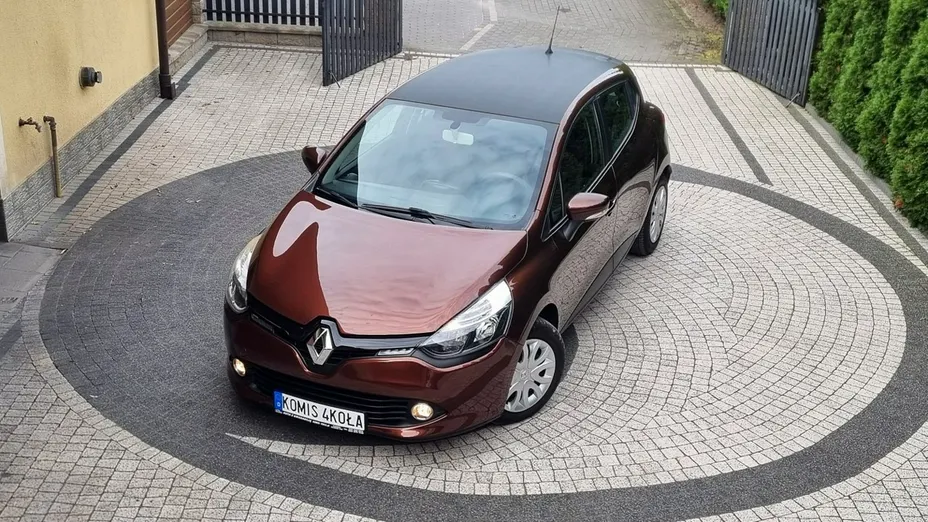RENAULT Clio -