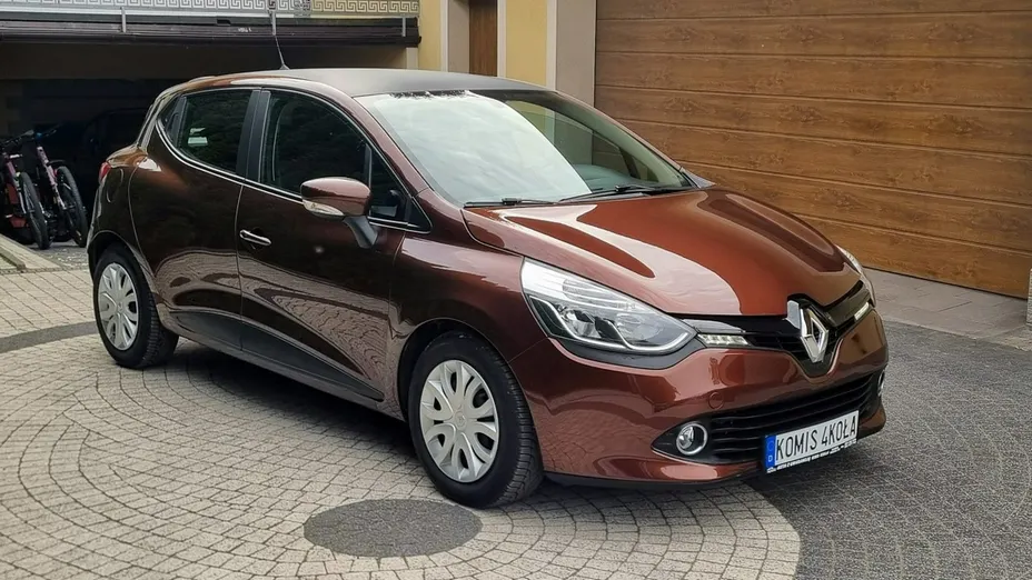 RENAULT Clio -