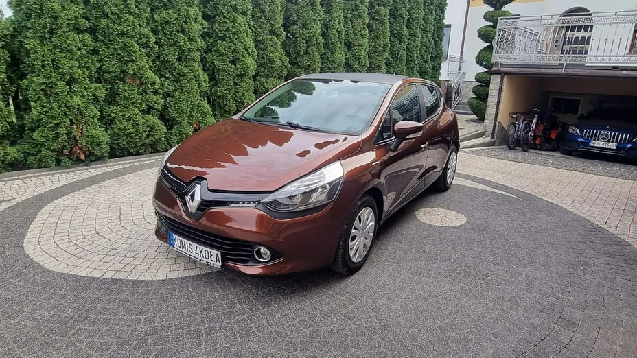 RENAULT Clio -