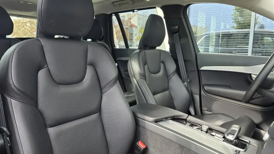 VOLVO XC90 -