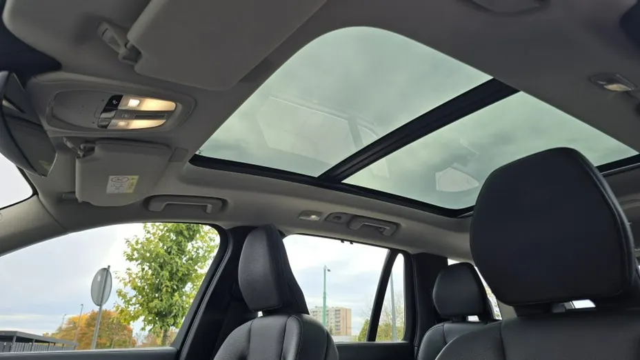 VOLVO XC90 -