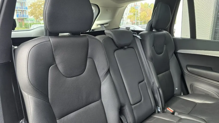 VOLVO XC90 -