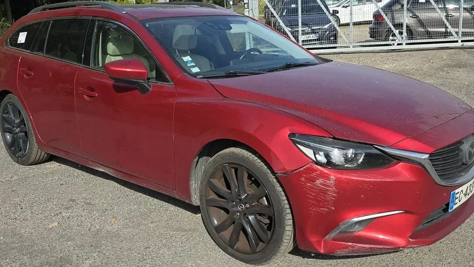 MAZDA 6 -