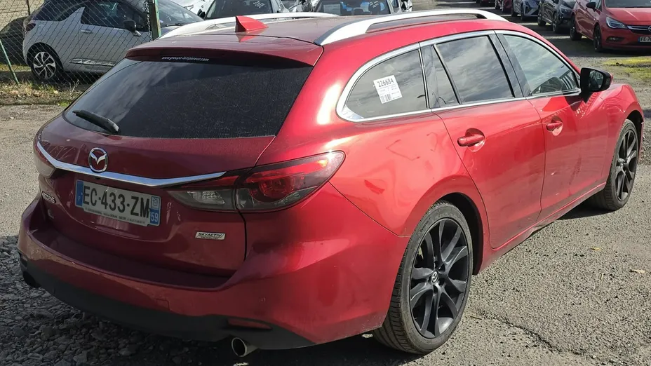 MAZDA 6 -