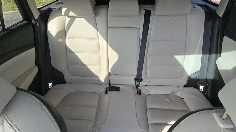 MAZDA 6 -