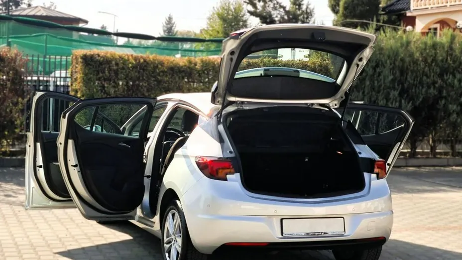 OPEL Astra -