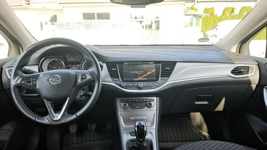 OPEL Astra -