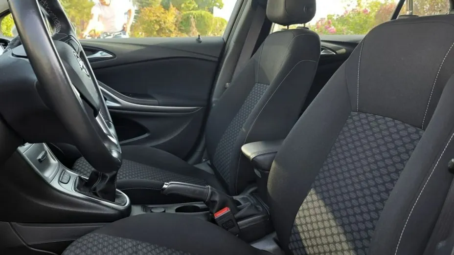 OPEL Astra -