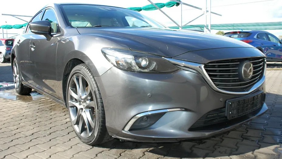 MAZDA 6 -
