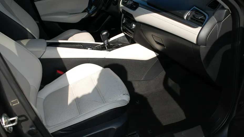 MAZDA 6 -