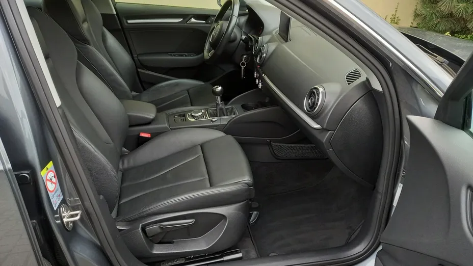 AUDI A3 Sportback -
